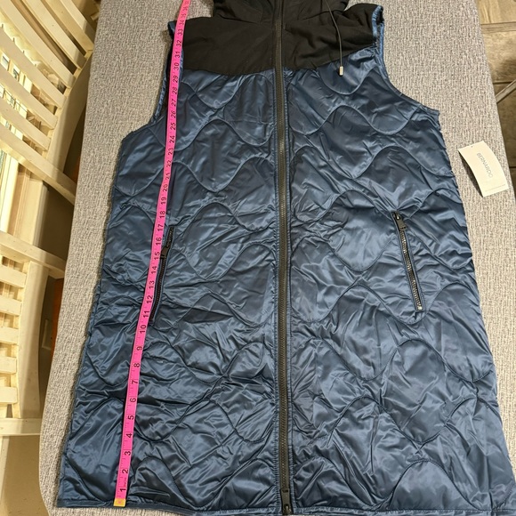 Bernardo Longline Quilted Mixed Media EcoPlume Vest - Picture 14 of 16
